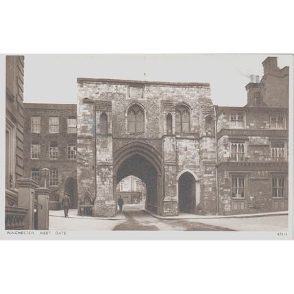 West Gate Wnichester Hampshire Postcard (QHAM343)