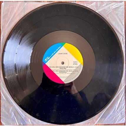 Louie Louie - The Girl Who Seduced The World (12", Single) (Mint (M)) - 36188074