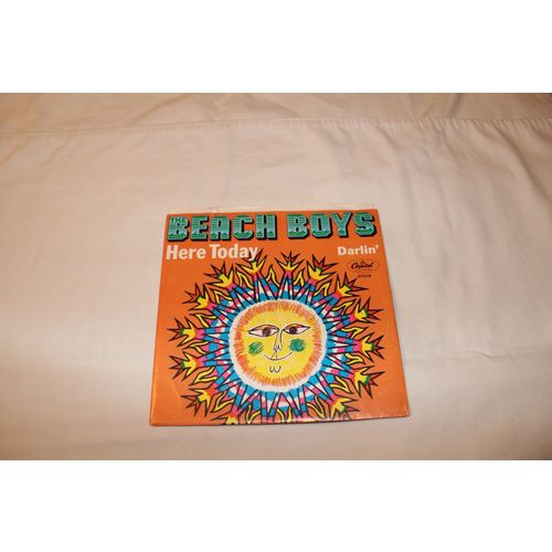 The Beach Boys 45 & Picture Sleeve-DARLIN'/HERE TODAY