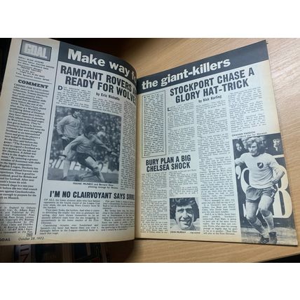 GOAL MAGAZINE #217 28 OCT 1972 UK FOOTBALL MAGAZINE - WEST HAM TEAM POSTER (LL)