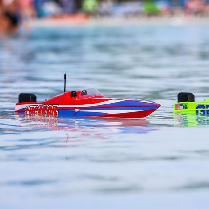 Lucas Oil 17" Power Boat Racer Self-Righting Deep-V RTR Brushless RC Boat W/Lipo