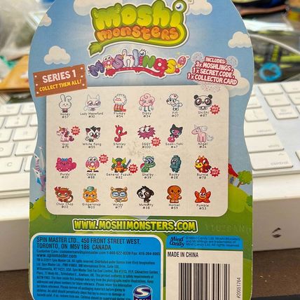 Spin Master 201 Moshi Monsters Series 1 Rocky & Fumble + 1 Mystery Figure