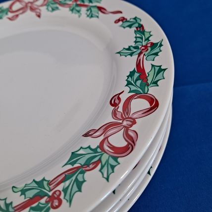 Lot 4 International CHRISTMAS RIBBONS Salad PLATES 7 3/4" Tableworks Holly