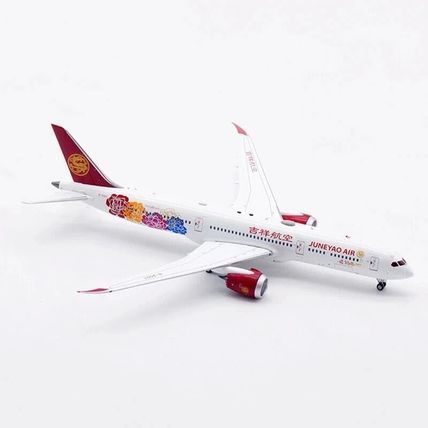 BOEING 787-9 DREAMLINER JUNEYAO AIRLINES REG: B-20DT - AVIATION 400 AV4194 1/400