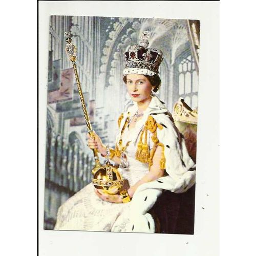 Royalty QUEEN ELIZABETH II Postcard by Topical Press (Lo12/76/20)