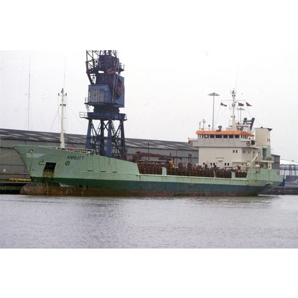 SQ2186 - F T Everard Coastal Tanker - Annuity - photograph 6x4