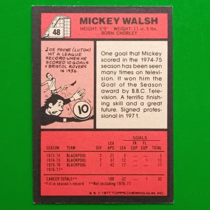 TOPPS FOOTBALL RED BACK 1977 #48 Blackpool Mickey Walsh