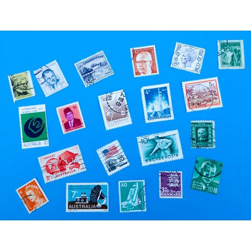 World Selection 0039 - Used Stamps - 20 Stamps - Unchecked