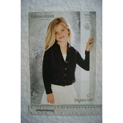 Vintage: Stylecraft 9054 cardigans, DK, 22-30 inch, 56-76 cm, 2-11 years