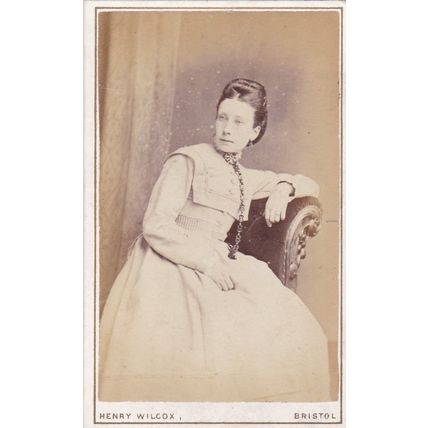 VICT. CDV PHOTO SEATED LADY,CHAIN NECKLACE BY H. WILCOX, BRISTOL