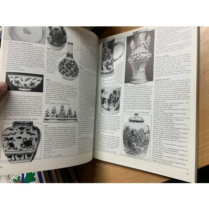 1979 "ANTIQUE COLLECTOR'S PICTURE GUIDE TO PRICES" VINTAGE PAPERBACK BOOK (P4)