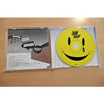 Lily Allen - Smile. Enhanced video CDS (2003) VGC.