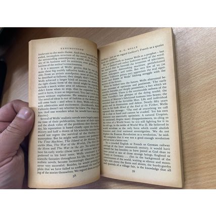 1969 CHRISTOPHER ISHERWOOD "EXHUMATIONS" PENGUIN PAPERBACK BOOK (P2)