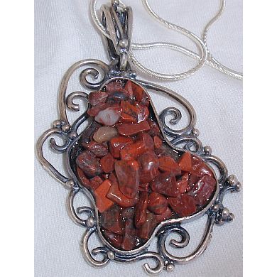 H cut stones pendant