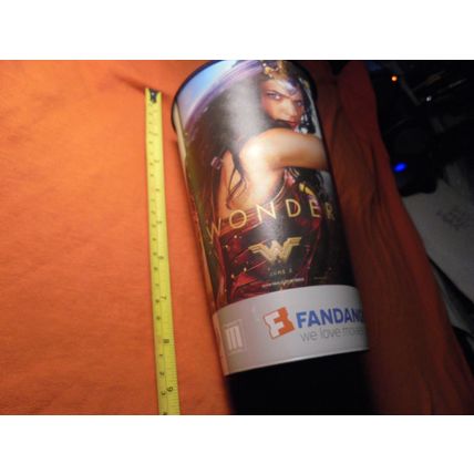 WONDER WOMAN COLLECTIBLE CUP!! $7.00 obo!!