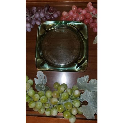 RETRO MCM VTG THICK GREEN GLASS SQUARE ASHTRAY W/ ROUNDED CORNERS OR SNACK DISH