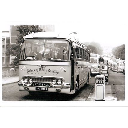 Black & White Photograph of Prince of Wales Coaches of Ampthill - 90 DMJ