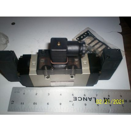 SMC NVFS5310-5DZ PNEUMATIC MANIFOLD SOLENIOD VALVE NUFS5310-50Z,NVFS5310-50Z,SB