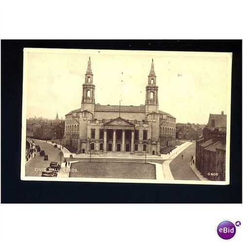Yorkshire LEEDS Civic Hall Postcard by Valentine (G.605)