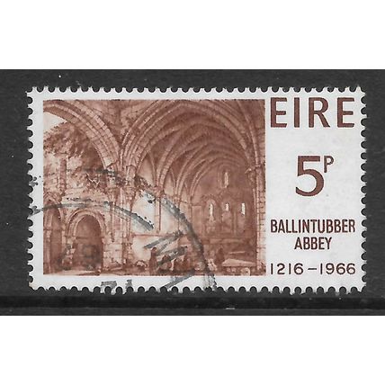 IRELAND 1966 5d BROWN INTERIOR OF ABBEY SG 225 FINE USED