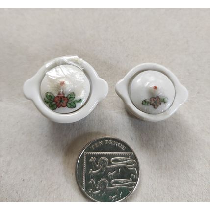 DOLLS HOUSE KITCHEN POTTERY ITEMS - PINK FLORAL - 12th. scale