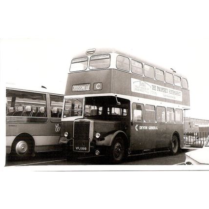 Black & White Photo of Devon General Omn. & Trng. Co. Ltd. - VFJ 999 ex. Exeter