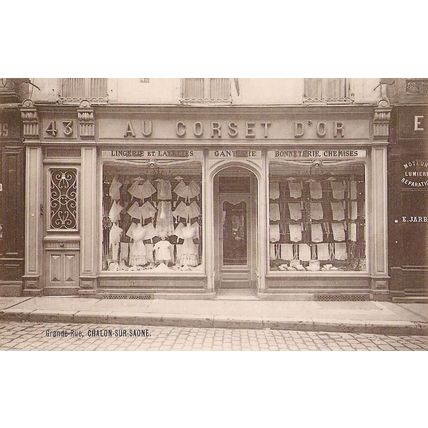 71 - Chalon-sur-Saône - grande rue - Au corset d'or