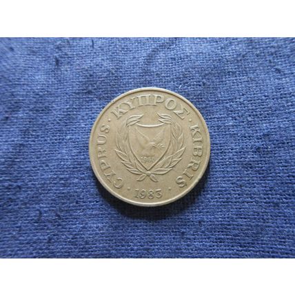 1983 CYPRUS 20 CENTS COIN. ( Pied Weatear )