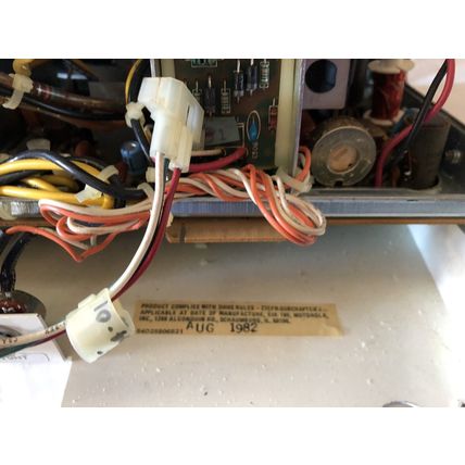 MOTOROLA DS3000-165 12" CRT MONITOR,7c 25974 ,115/230VAC,EIA 185,903PAMGRS,CF
