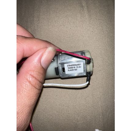 WR60X10344 GE REFRIGERATOR ICE CHUTE DOOR MOTOR WR17X13241