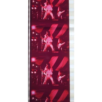 ALICE COOPER. Pk MTP - D082d . 1 STRIP OF 5 - 35MM FILM CELLS.