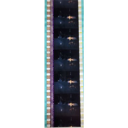 Pk DAU - A - MIX - a 025Y. 1 STRIP OF 5 - 35MM FILM CELLS. (HP )