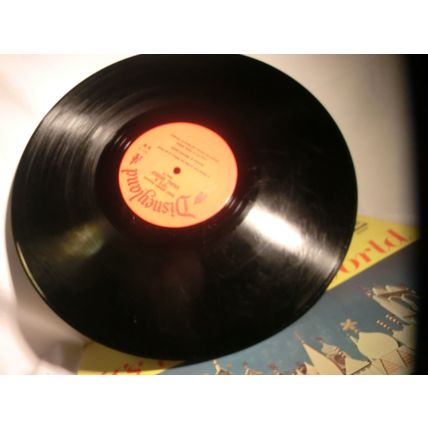 WALT DISNEY - IT'S A SMALL WORLD - Vinyl -Very Good - DISNEYLAND #3925 *