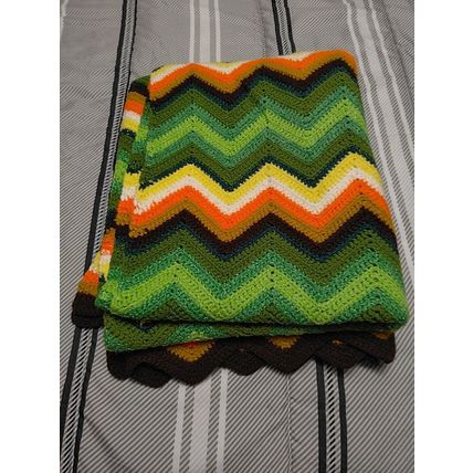 Crochet Handmade Dona Warner Chevron Afghan 55"x68" Green Yellow Brown White Tan