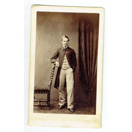 Victorian cdv photo man standing Piccadilly London photographer