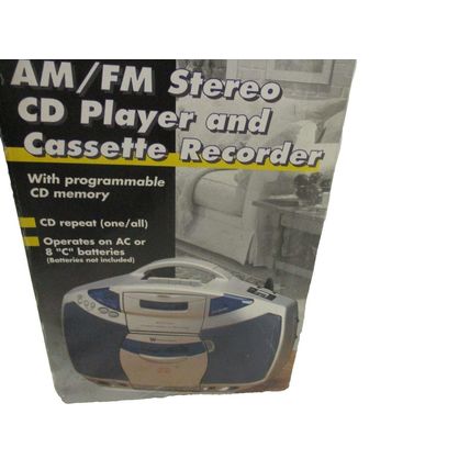 White Westinghouse 1999 AM/FM Stereo CD Player Cassette Recorder Model WPD14142