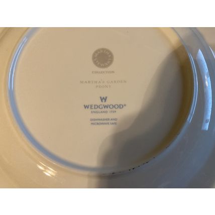 Wedgewood Martha's Garden Peony Plate 11"