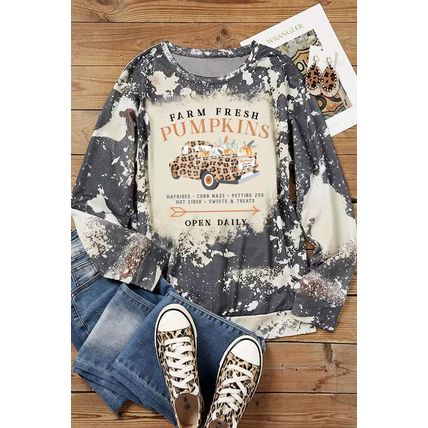 Multicolor FARM FRESH PUMPKINS Graphic Bleached Top