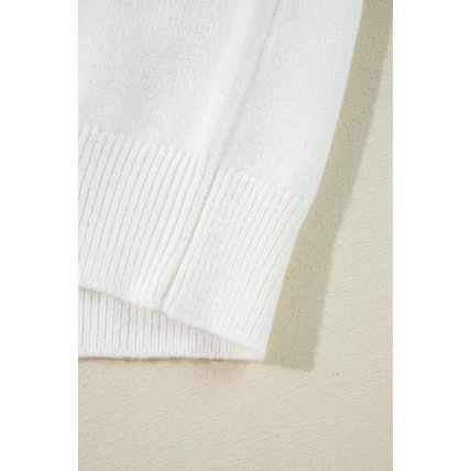 White Big Flower Pattern V Neck Drop Shoulder Sweater