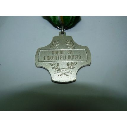 Vintage Belgian Medal ACV Hulde En Erkentelijkheid, Scalloped Cross Shaped 4.1cm