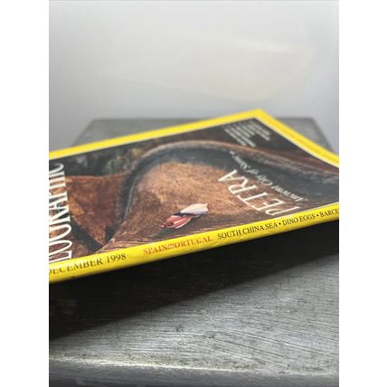 National Geographic Magazine December 1998 Petra City - Vintage Collectable
