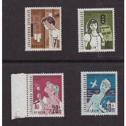Berlin 1960 Childrens Holiday Fund Set SGB188-191 Mint Never Hung VGC