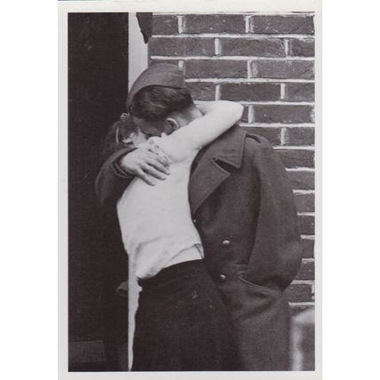 Military Soldier Returns To Wife After Battlefront Fighting WW2 War Postcard