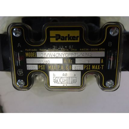 NEW PARKER D61VW4C4NYCFR70X4742 HYDRAULIC VALVE,120 V,D1VW4CNYCFR70X4742,BS