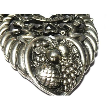 VINTAGE Extremely Large Scottish Pewter Cini Gemini Zodiac Cherubs Brooch.