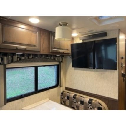 2019 Coachmen Mirada 29FW