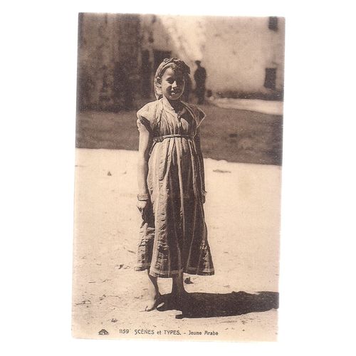 JEUNE ARABE, young girl .unused early vintage postcard =