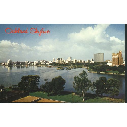 USA Postcard - Oakland Skyline, California