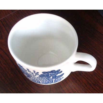 English "Blue Willow" cup - Great Condition