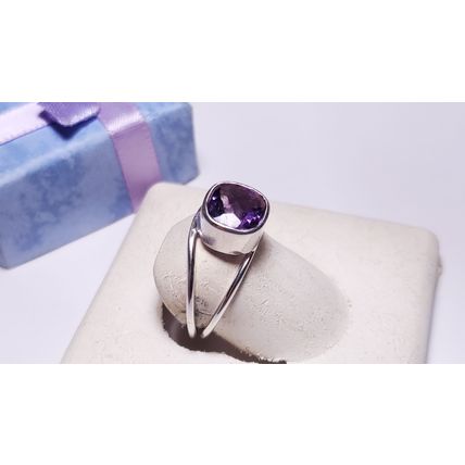 Estate 2ct Cushion Cut Amethyst Bezel Sterling Silver S-8 Split shank Ring#22117
